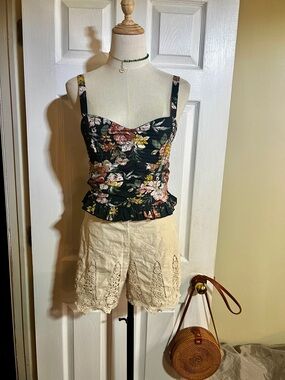 New BOG Collective Wms Floral Ruched‎ Smocked Pleated Resort Corset Crop Top M